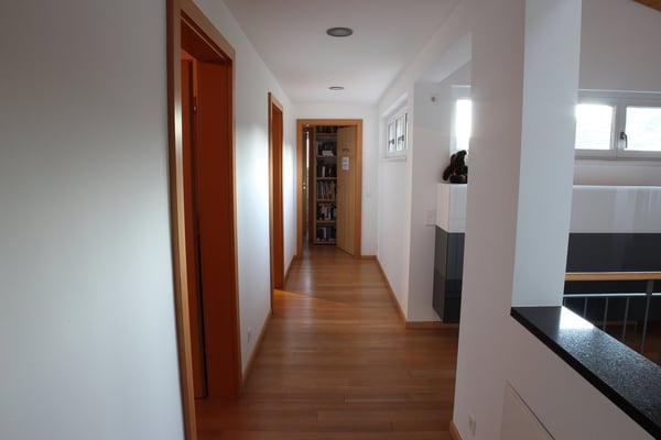 Caslano – Moderna villa con piscina, giardino e monolocale indipendente 36