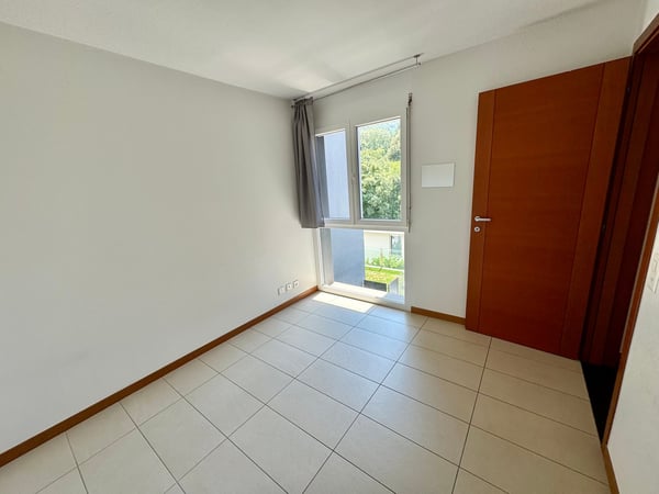 CADRO – ELEGANTE RESIDENZA CON GIARDINO PRIVATO, GARAGE DOPPIO E VISTA PANORAMICA 15