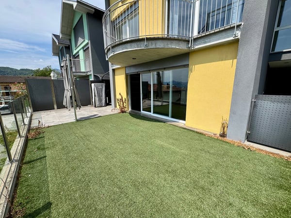 CADRO – ELEGANTE RESIDENZA CON GIARDINO PRIVATO, GARAGE DOPPIO E VISTA PANORAMICA 2