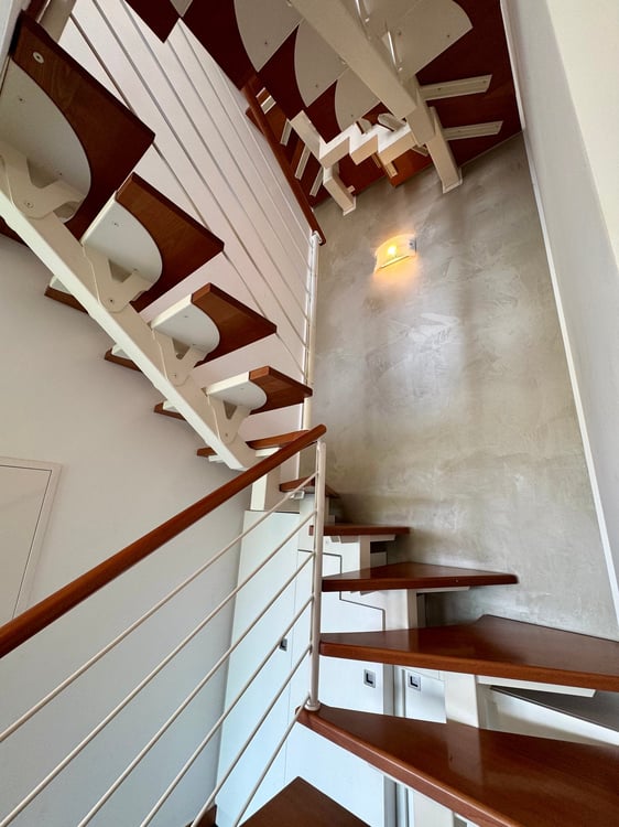 CADRO – ELEGANTE RESIDENZA CON GIARDINO PRIVATO, GARAGE DOPPIO E VISTA PANORAMICA 14