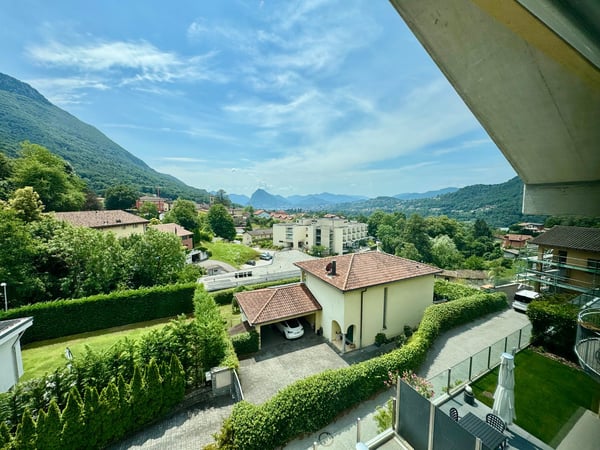 CADRO – ELEGANTE RESIDENZA CON GIARDINO PRIVATO, GARAGE DOPPIO E VISTA PANORAMICA 23