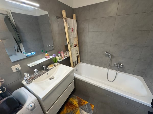 Moderno 4.5 locali con ampio giardino privato a Rancate 11