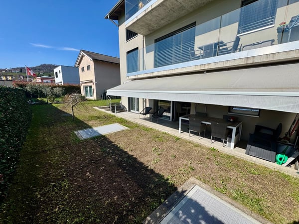 Moderno 4.5 locali con ampio giardino privato a Rancate 3