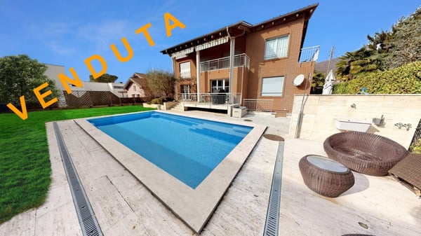 Caslano – Moderna villa con piscina, giardino e monolocale indipendente