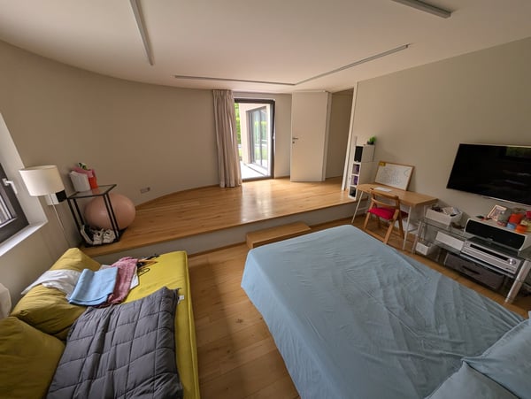 Camera in affitto in villa elegante – posizione strategica e servizi inclusi 1