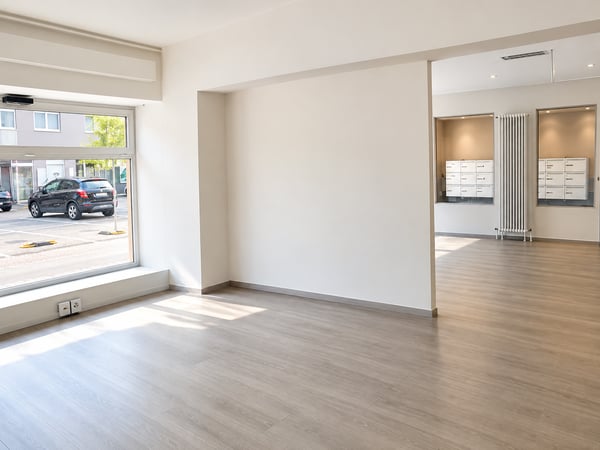 STABIO — Spazio commerciale o professionale 6