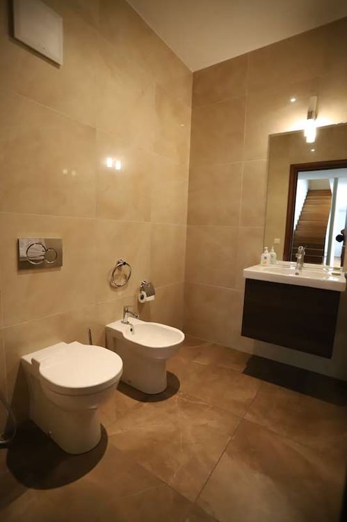 ATTICO CON TERRAZZO CON VISTA LAGO 8