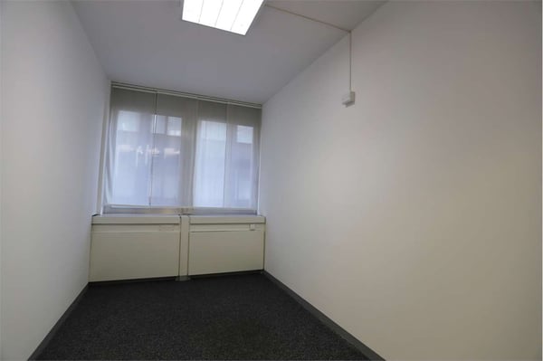 Grande ufficio in centro a Lugano 8