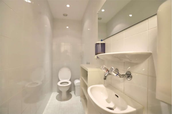 Grande ufficio in centro a Lugano 4