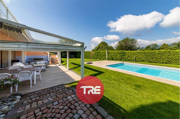Grande Villa Con Piscina