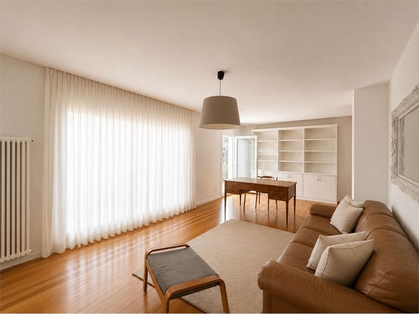 Villa bifamiliare con vista aperta e importante potenziale edificatori 8