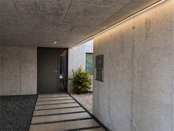 Eleganza contemporanea immersa nella tranquillità di Tremona 3