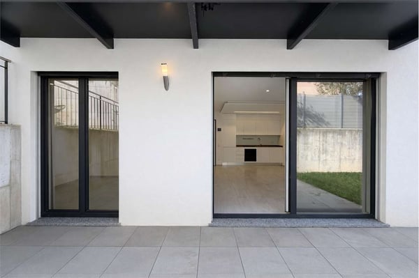 2,5 locali con giardino - Carabbia 8