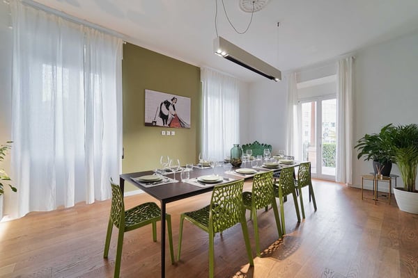 VILLA ARREDATA CON AMPIO GIARDINO IN CITTÀ 6