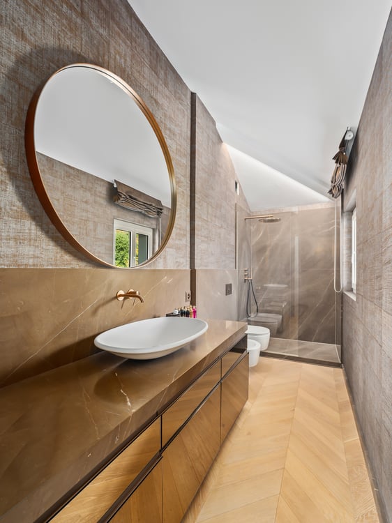 PRESTIGIOSA VILLA CON VISTA LAGO VICINO AL CENTRO 8