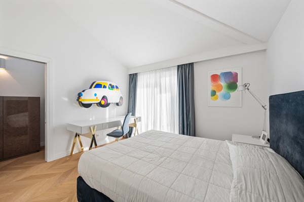 PRESTIGIOSA VILLA CON VISTA LAGO VICINO AL CENTRO 9