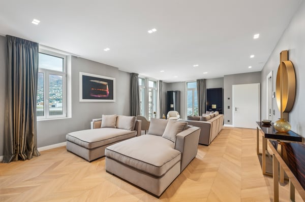 PRESTIGIOSA VILLA CON VISTA LAGO VICINO AL CENTRO 3