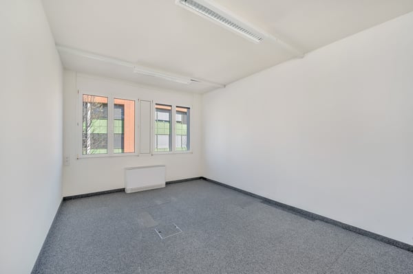 FUNZIONALE LOCALE AD USO UFFICIO - PALESTRA -STUDIO MEDICO 4