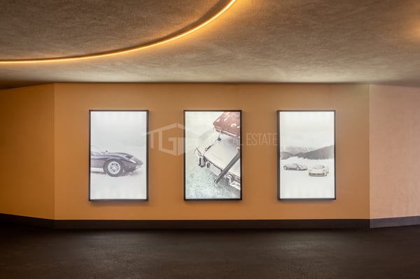 EXCLUSIVE APARTMENT IN CHESA FORTUNA, ST. MORITZ 11