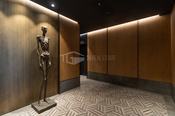 EXCLUSIVE APARTMENT IN CHESA FORTUNA, ST. MORITZ 3