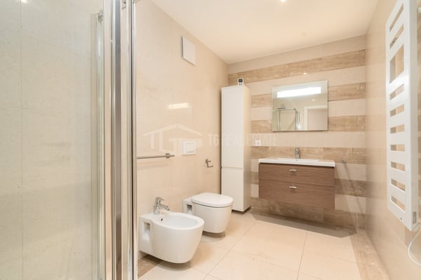 PIACEVOLE APPARTAMENTO DI 1.5 LOCALI CON GIARDINO PRIVATO 10