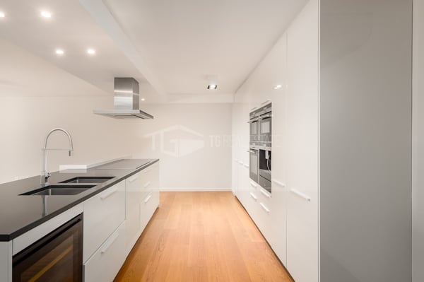 PIACEVOLE APPARTAMENTO DI 1.5 LOCALI CON GIARDINO PRIVATO 2