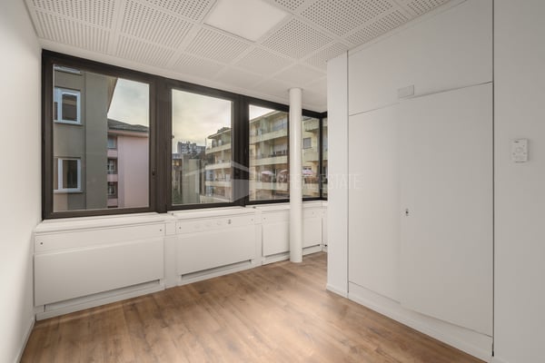 MODERNO UFFICIO DI 2 LOCALI A MOLINO NUOVO 5