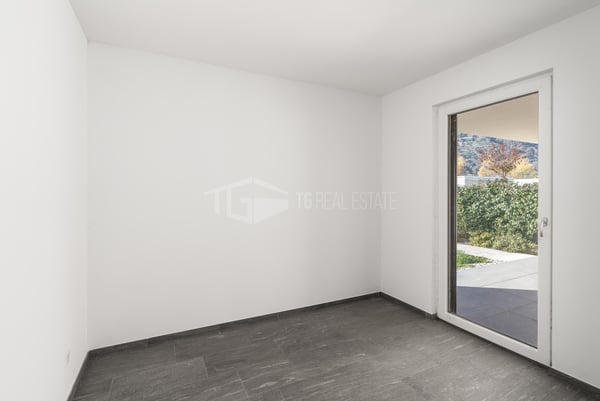 INCANTEVOLE VILLA DI TESTA DI 1.5 LOCALI CON GIARDINO 7