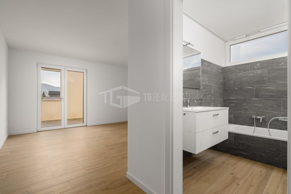 INCANTEVOLE VILLA DI TESTA DI 1.5 LOCALI CON GIARDINO 9