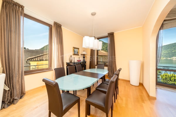 ATTICO CON VISTA LAGO IN ELEGANTE COMPLESSO STORICO 2