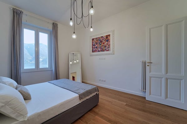 VILLA ARREDATA CON AMPIO GIARDINO IN CITTA 2