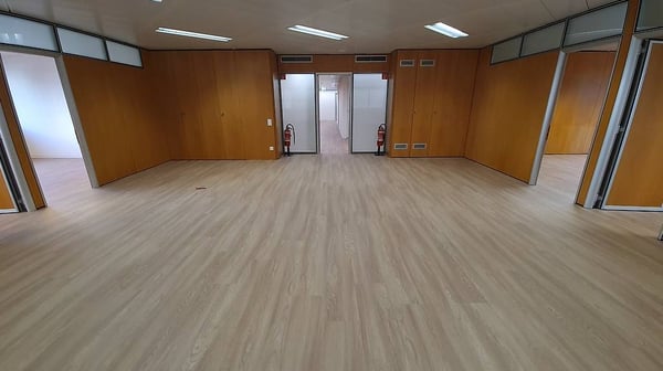 PARADISO, AFFITTASI UFFICIO RINNOVATO 128 MQ 9