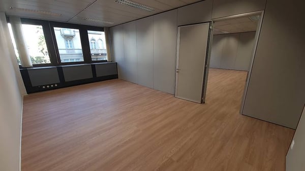 AFFITTASI UFFICIO RINNOVATO A PARADISO 120 MQ 2