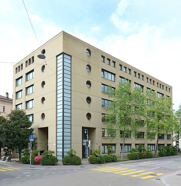 AFFITTASI POSTI AUTO E MOTO IN AUTORIMESSA 2