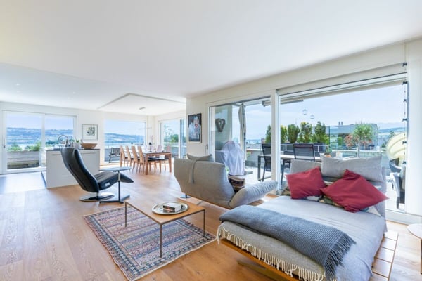 Terrassenparadies mit See- und Bergsicht 3