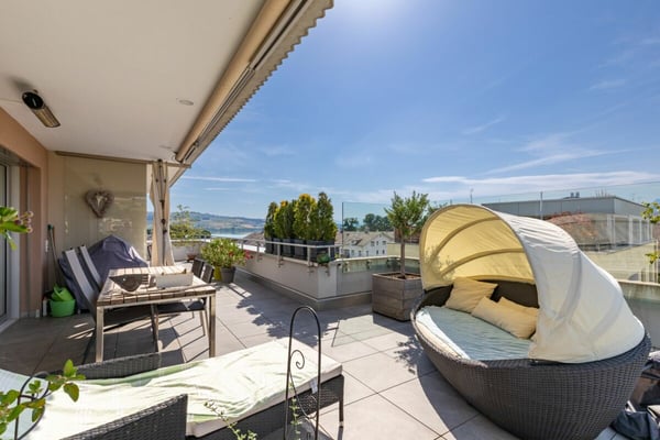 Terrassenparadies mit See- und Bergsicht 4