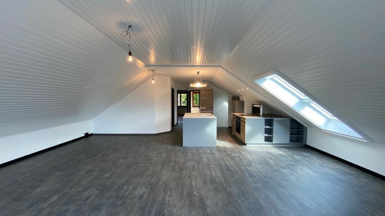 3 ½-Zimmer-DG-Wohnung mit Gartenteil