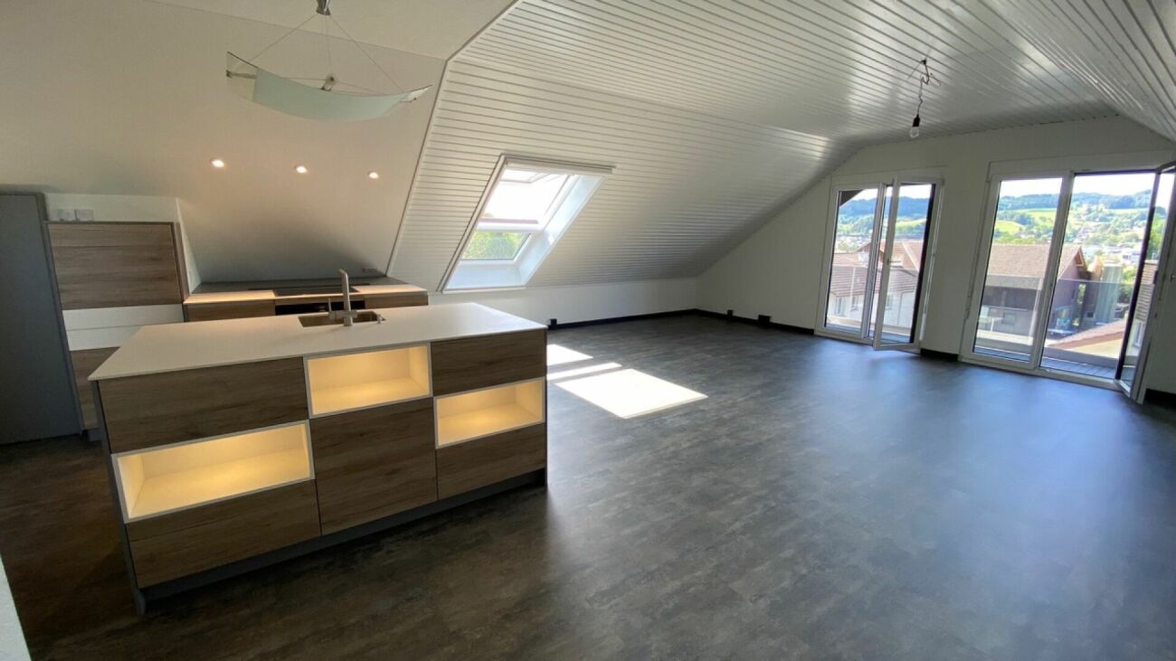 3 ½-Zimmer-DG-Wohnung mit Gartenteil