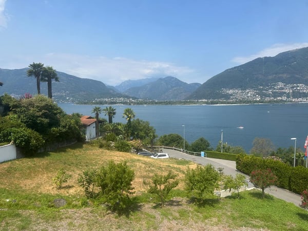 TERRENO UNICO CON VISTA MOZZAFIATO A 180° SUL LAGO MAGGIORE 8