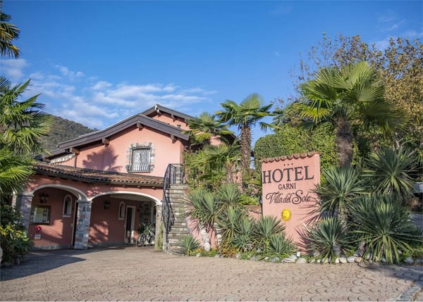 MALCANTONE - Villa trasformata in Hotel Garni 1
