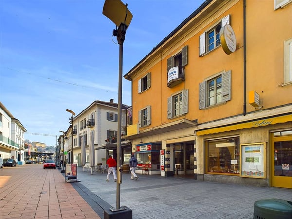 Edificio ad alta redditività in vendita a Chiasso 3