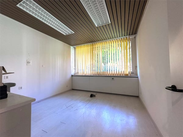 Pregssona STUDIO/SPAZIO COMMERCIALE 280 mq 7