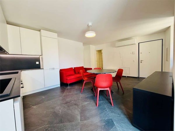 Elegante appartamento arredato di 2.5 locali in affitto a Riva San Vit 3