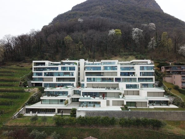 Best lake-view Penthouse in prestigious building 2