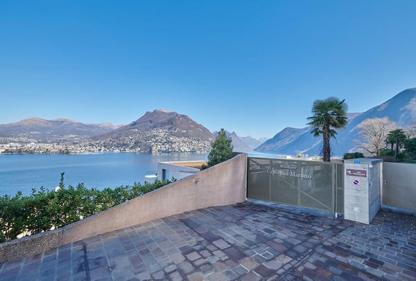 Best lake-view Penthouse in prestigious building 5