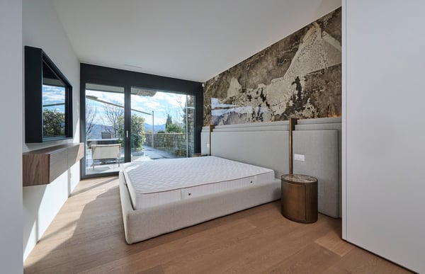 LIBELLULA RESIDENCE: Stupendo appartamento con enorme giardino e vista lago 6