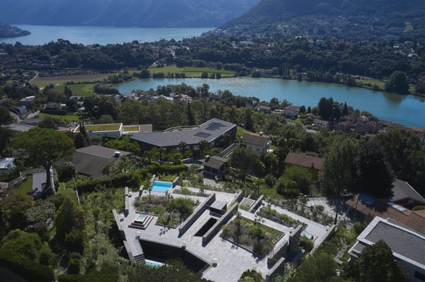 LIBELLULA RESIDENCE: Stupendo appartamento con enorme giardino e vista lago 13