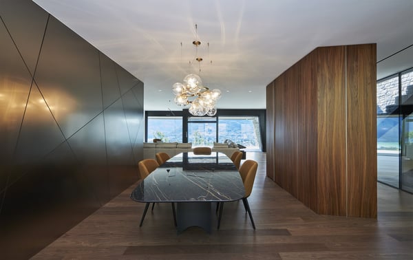Einzigartige 6,5 Zimmer Attikawohnung mit grosser Dachterrasse, Whirpool und eigenem Pool 8