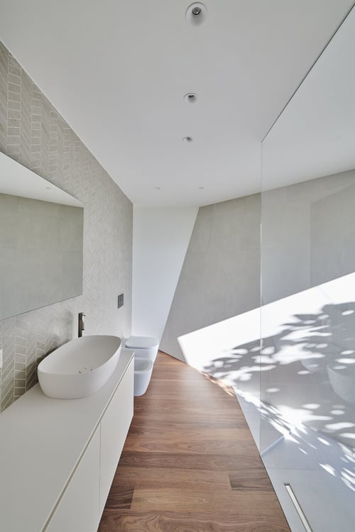 Einzigartige 6,5 Zimmer Attikawohnung mit grosser Dachterrasse, Whirpool und eigenem Pool 10