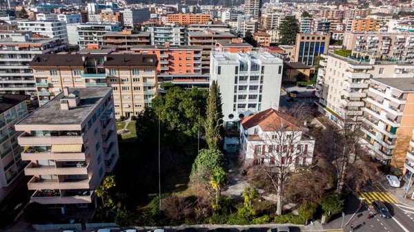 Rent to buy - locale commerciale 18